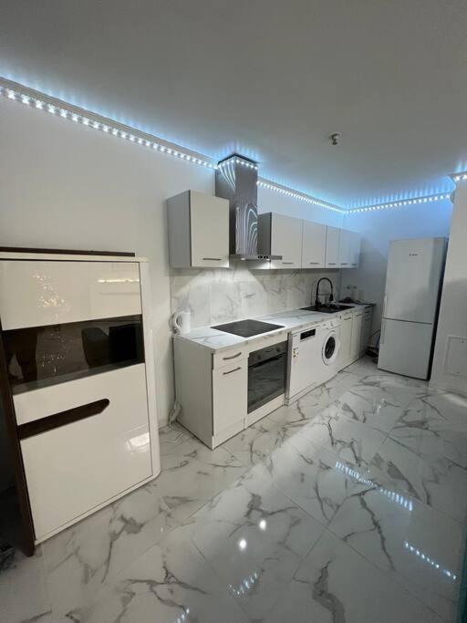 Appartement Luxueux 70M2, 2 Chambres Argenteuil Luaran gambar
