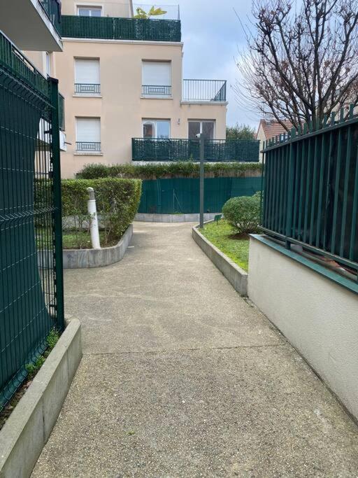 Appartement Luxueux 70M2, 2 Chambres Argenteuil Luaran gambar
